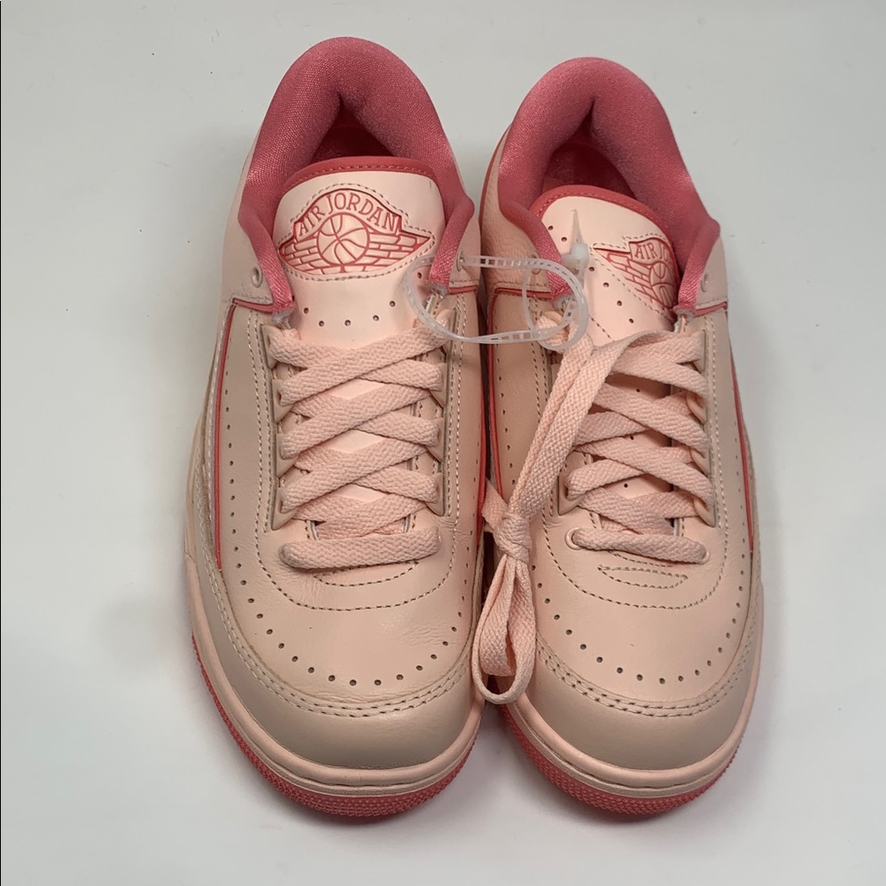 NEW Air Jordan washed coral 2/3 sneakers size 9
